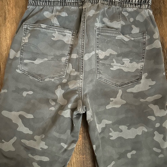 Camouflage Jogger Pants - Picture 2 of 4